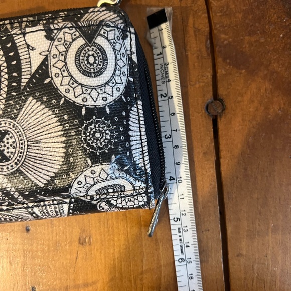 Sak roots Artist Circle Smartphone Crossbody NWOT - Picture 6 of 6